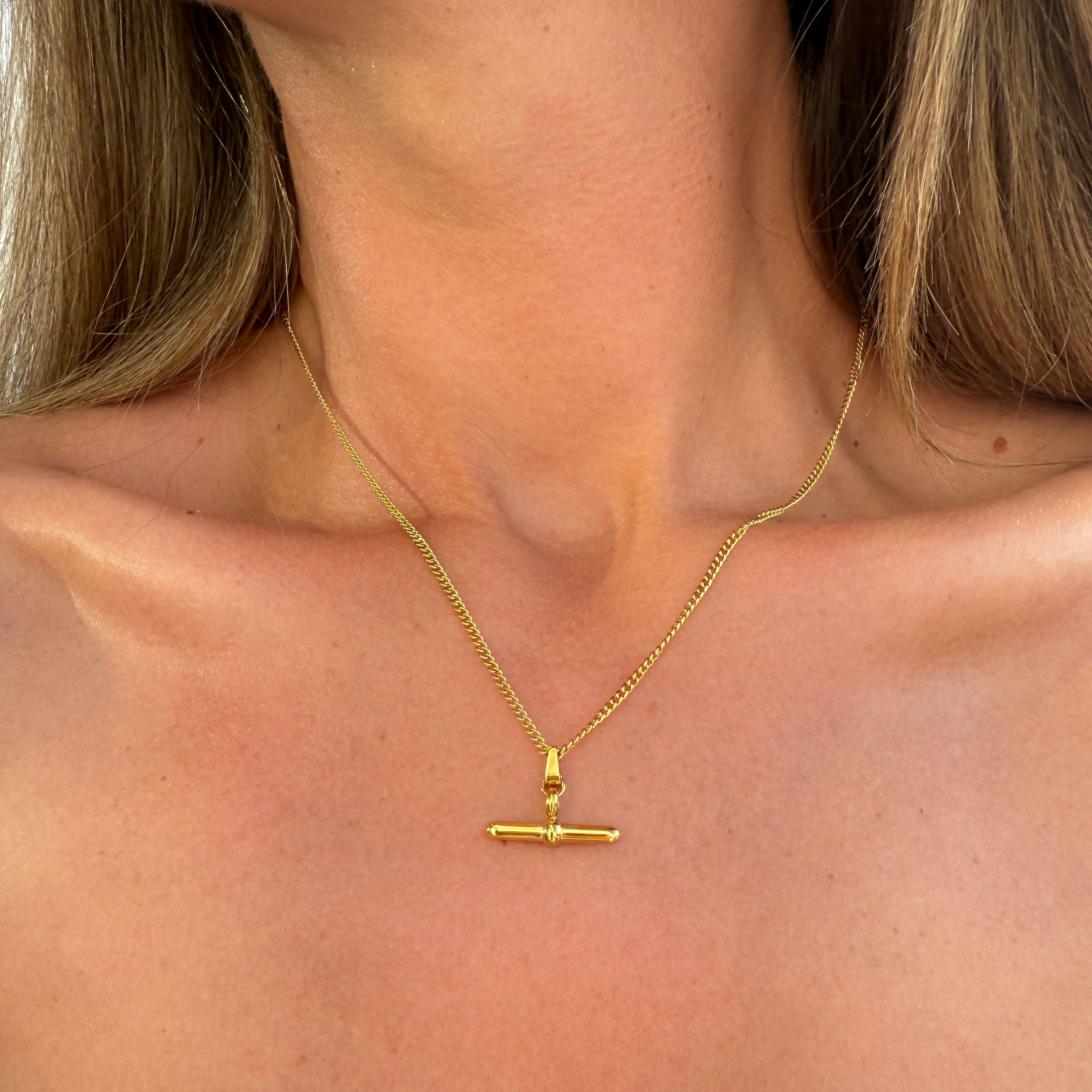 Linea Necklace