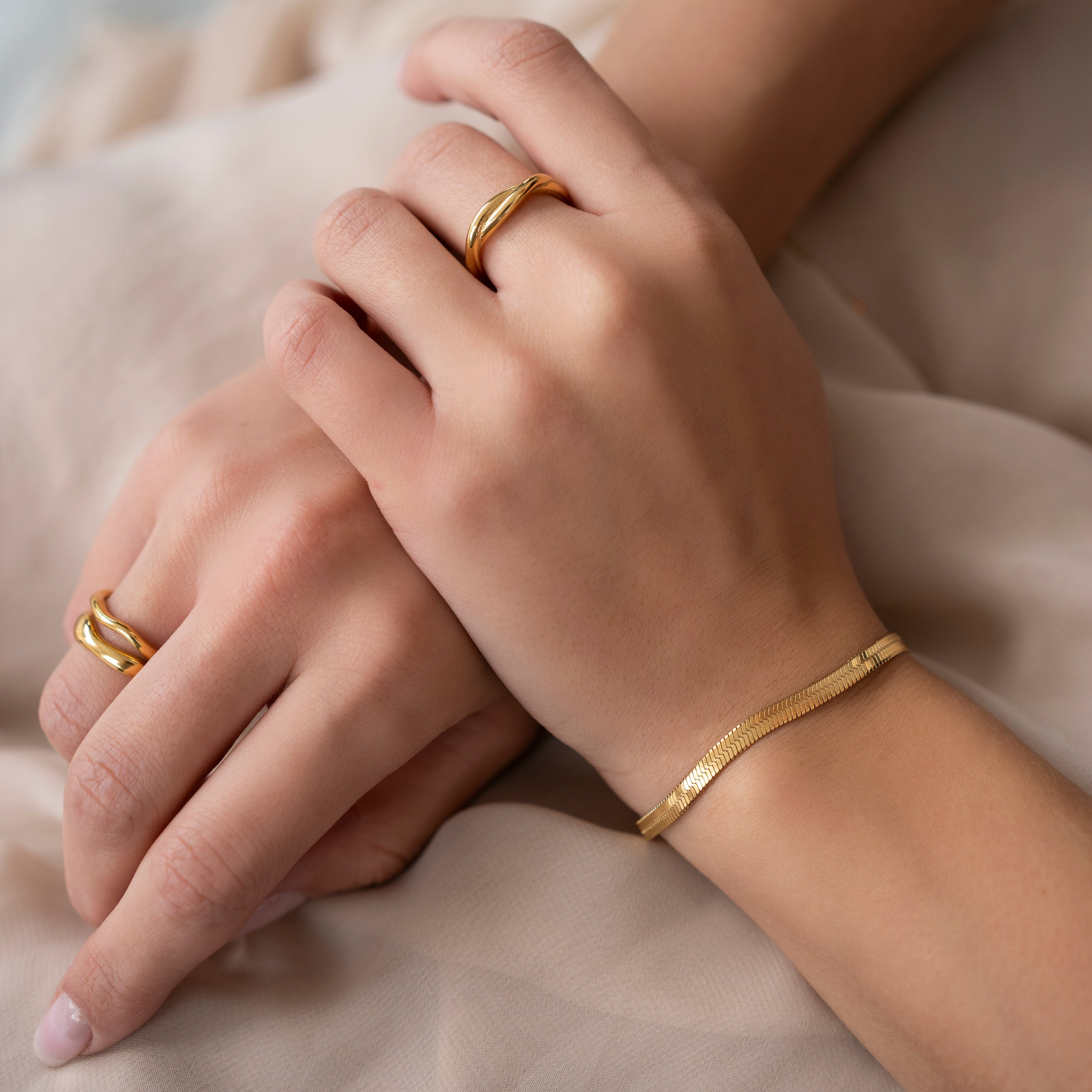 Samantha Necklace & Zaya Bracelet