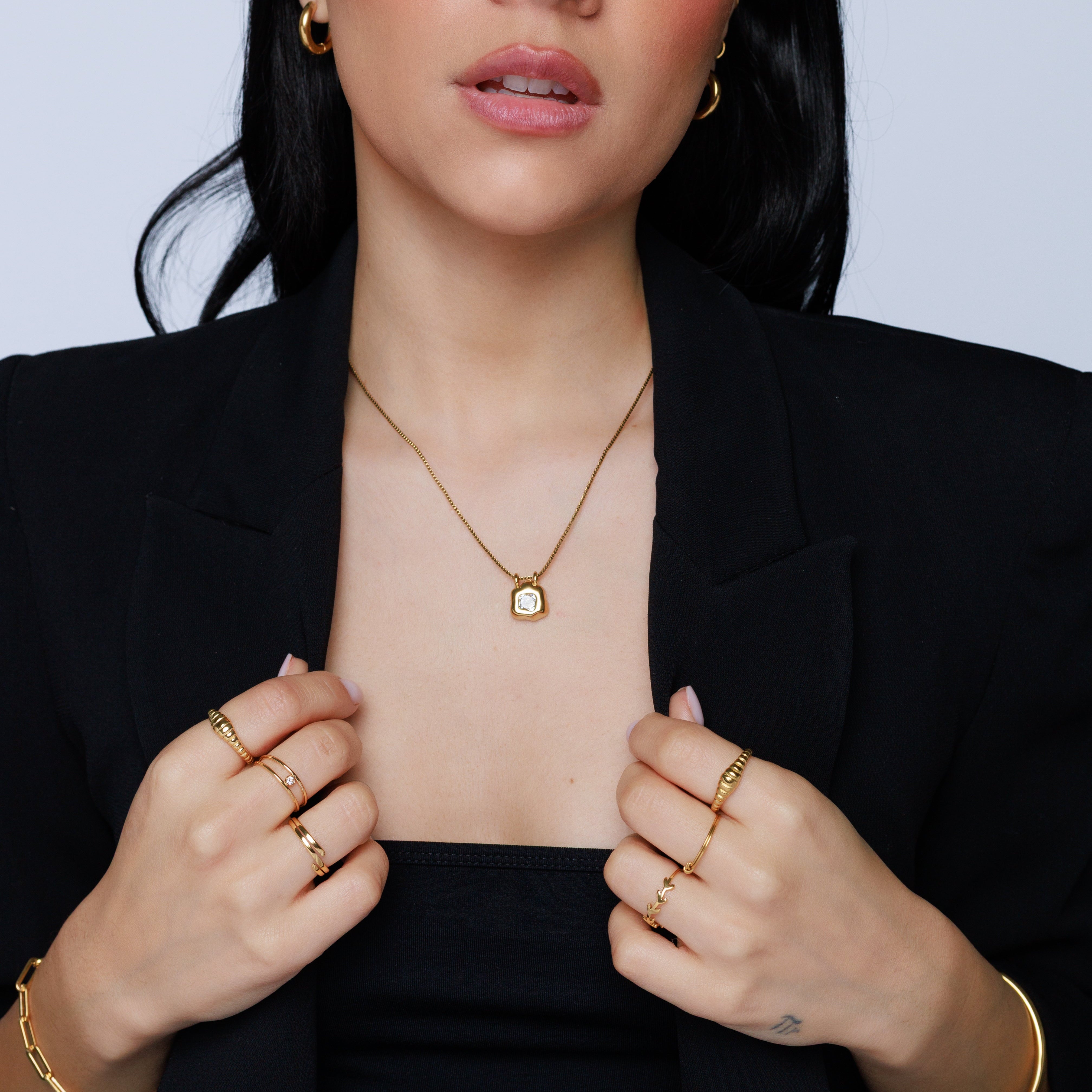 Liora Pendant Necklace