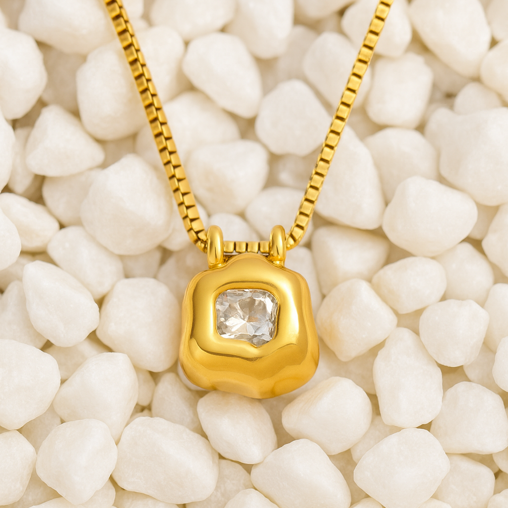 Liora Pendant Necklace